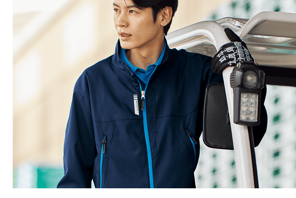 ファッションのトレンドでもあるアウトドアテイストを採用。